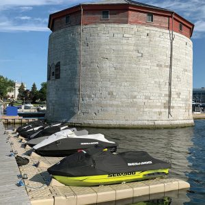 imgi_16_JetRollMarina